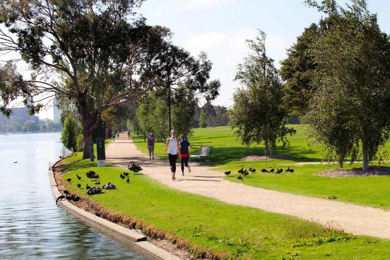 Tyrian Albert Park Lake Ville de Ville de Melbourne Extérieur photo